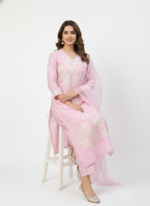 Zinora Women Pink Embroidered Kurti Pant Set with Dupatta - Image 5