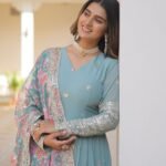 Zinora™ Premium Designer Gown with Floral Dupatta – Wedding & Festive Wear